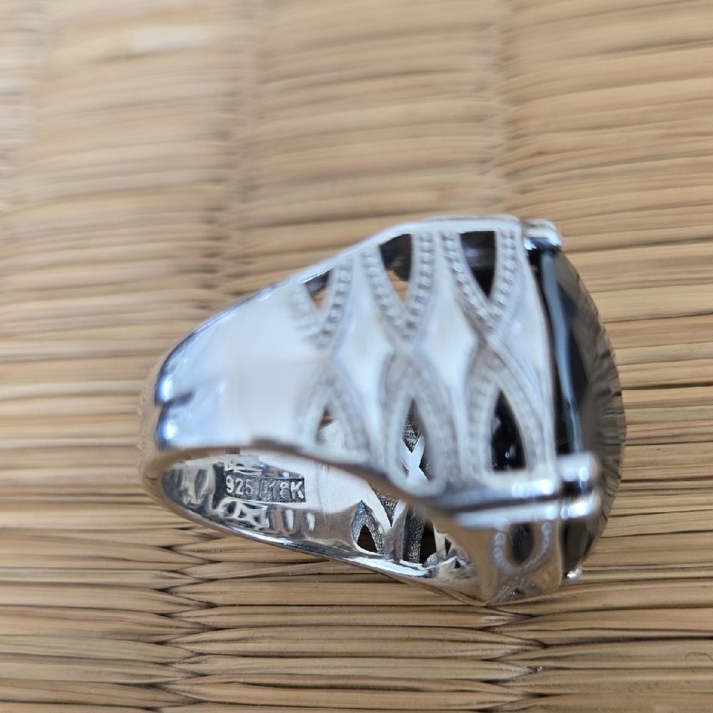 TACORI 925 Silver Ring with Black Hematite Faceted Cushion Cut Stone - Picture 7 of 10